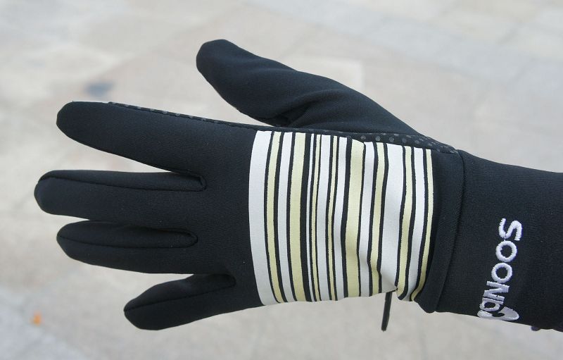 sports touch gloves